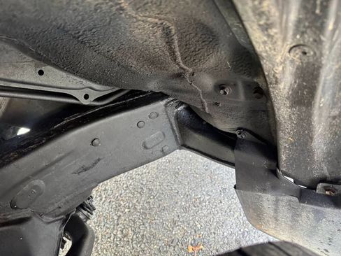 Used 2011 Toyota Tacoma 4x4 Access Cab V6 w/ TRD Sport Pkg image 24