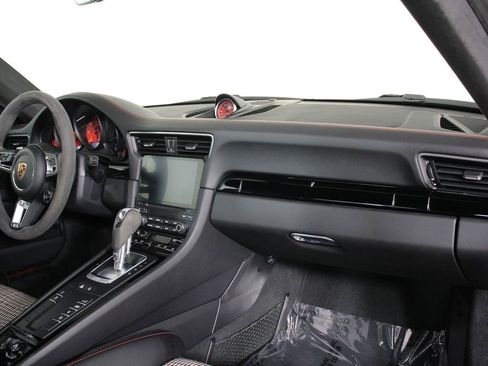 Certified 2019 Porsche 911 Carrera T RWD image 23