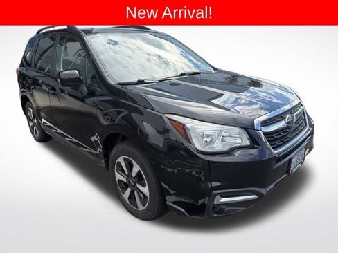 Used 2017 Subaru Forester 2.5i Premium w/ All-Weather Package AWD/4WD image 1