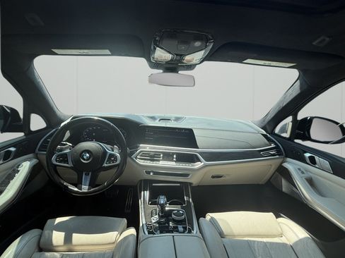 Used 2020 BMW X7 M50i AWD/4WD image 28