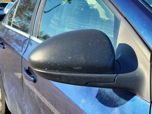 Used 2011 Chevrolet Cruze LS image 5