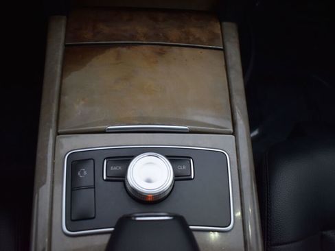 Used 2011 Mercedes-Benz E 350 Sedan image 24