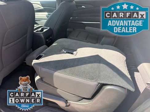 Used 2024 Chevrolet Traverse LT FWD image 9