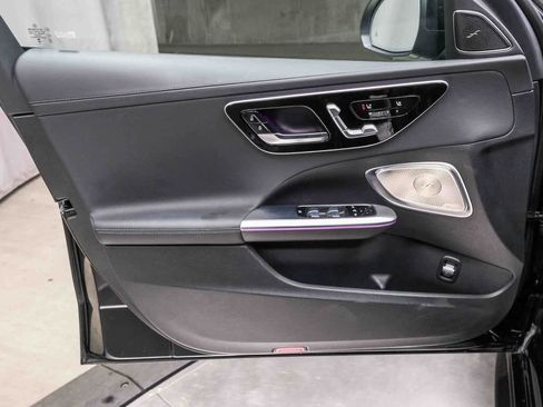 Certified 2025 Mercedes-Benz C 300 Sedan image 21