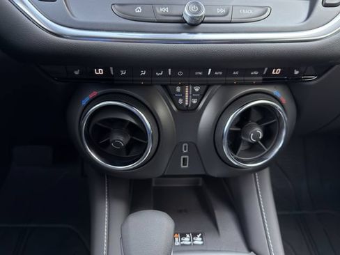 New 2026 Chevrolet Blazer LT w/ Convenience Package FWD image 15