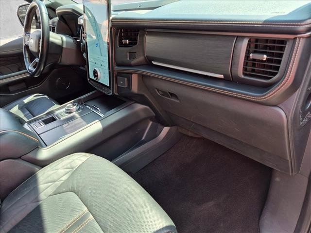 Used 2023 Ford Expedition Platinum RWD image 23