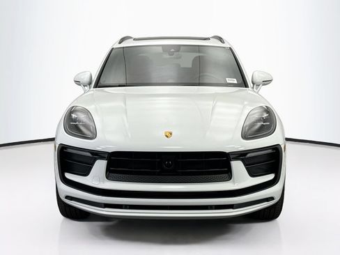 Used 2026 Porsche Macan AWD/4WD image 10