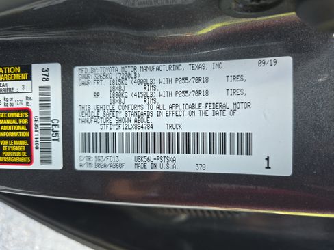 Used 2020 Toyota Tundra SR5 w/ SR5 Convenience Package AWD/4WD image 31