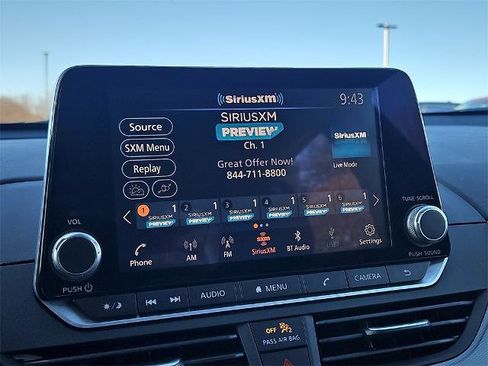 Certified 2023 Nissan Altima 2.5 SR image 18