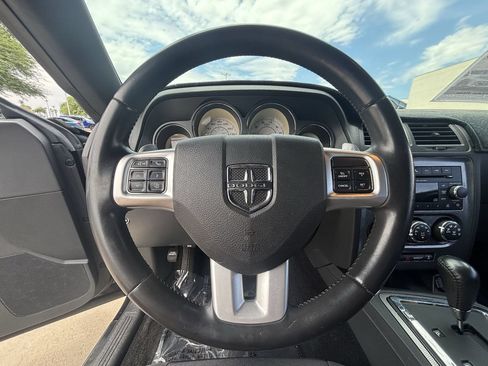 Used 2013 Dodge Challenger R/T RWD image 10