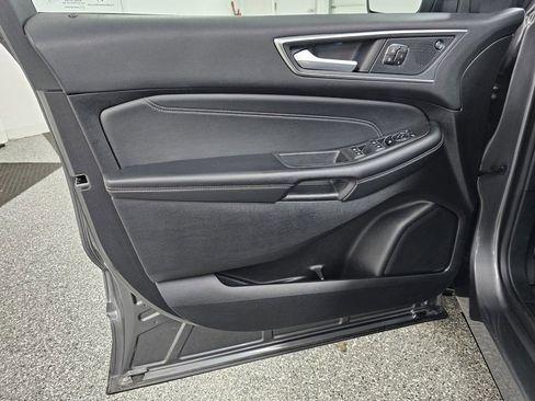 Used 2024 Ford Edge Titanium AWD/4WD image 12