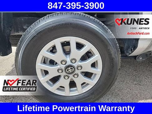 Used 2024 Toyota Tacoma SR5 AWD/4WD image 18