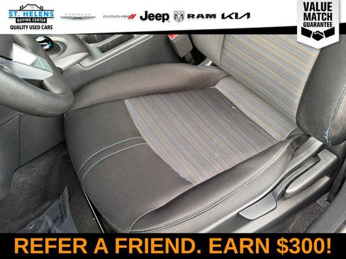 Used 2022 Nissan Leaf S image 16