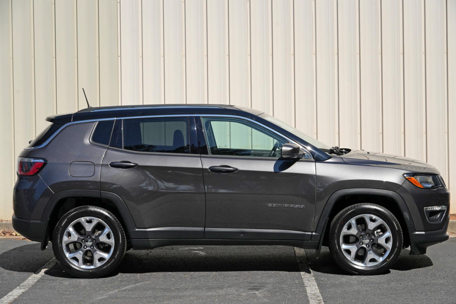 Used 2017 Jeep Compass Limited AWD/4WD image 49