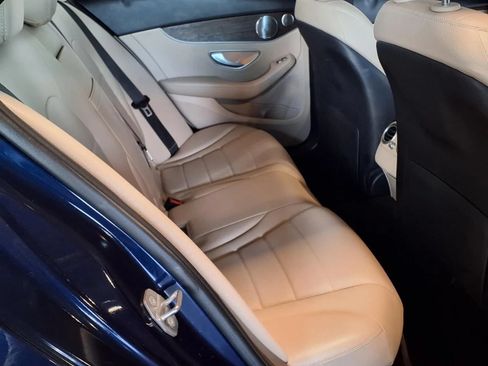 Used 2019 Mercedes-Benz C 300 4MATIC Sedan image 11