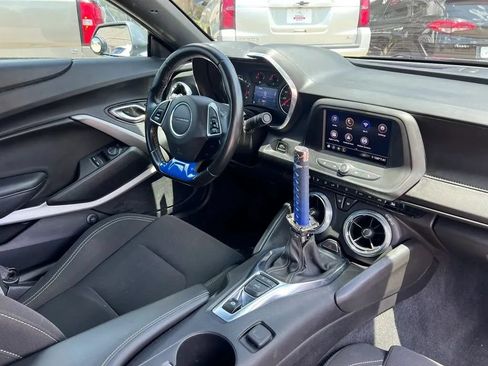 Used 2020 Chevrolet Camaro LS RWD image 17