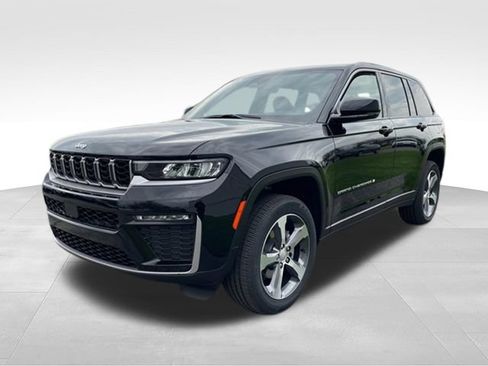 New 2026 Jeep Grand Cherokee Limited AWD/4WD image 8