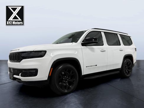 Used 2024 Jeep Wagoneer Series II AWD/4WD image 2