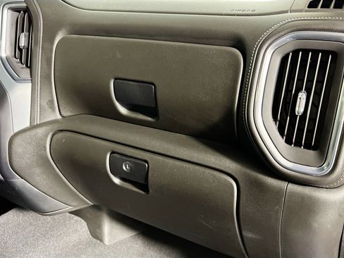 Used 2022 Chevrolet Silverado 1500 LT image 35