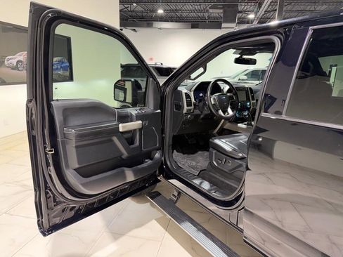 Used 2018 Ford F150 Lariat w/ Equipment Group 502A Luxury image 19