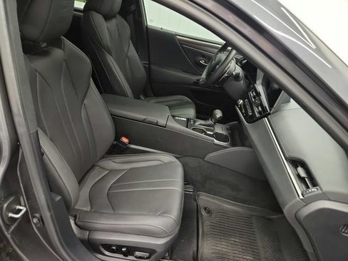 Used 2024 Lexus ES 300h F Sport w/ Accessory Package (Z2) FWD image 41