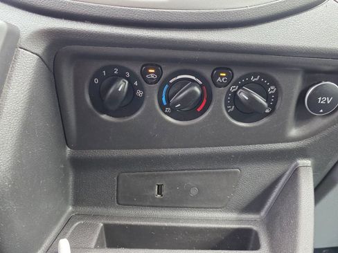 Used 2017 Ford Transit 350 XLT RWD image 14