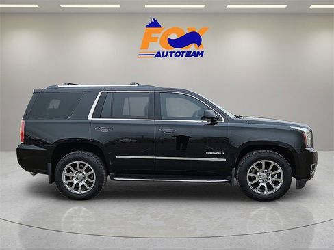 Used 2018 GMC Yukon Denali image 6