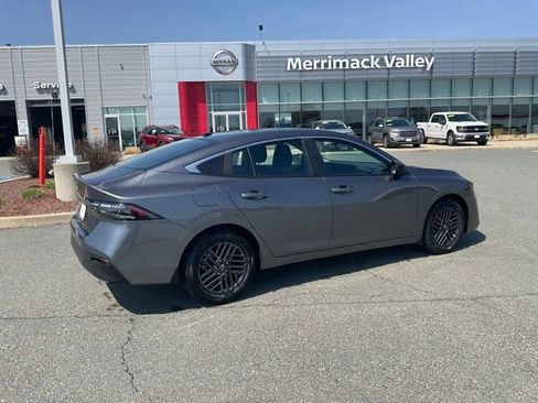New 2026 Nissan Sentra SV w/ Floor Mat Package FWD image 6