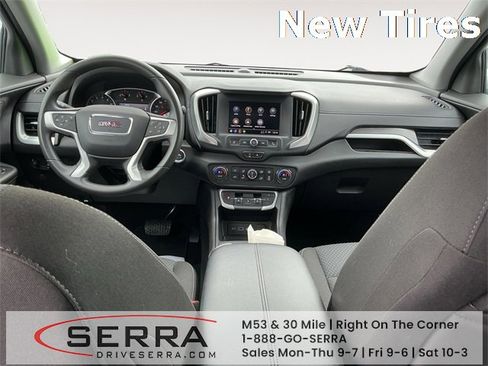 Used 2022 GMC Terrain SLE w/ Driver Convenience Package image 10