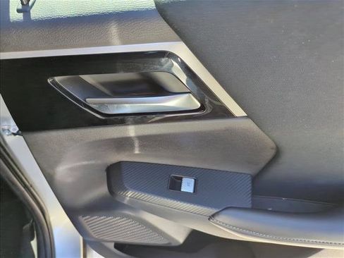 Used 2022 Mitsubishi Outlander ES image 23