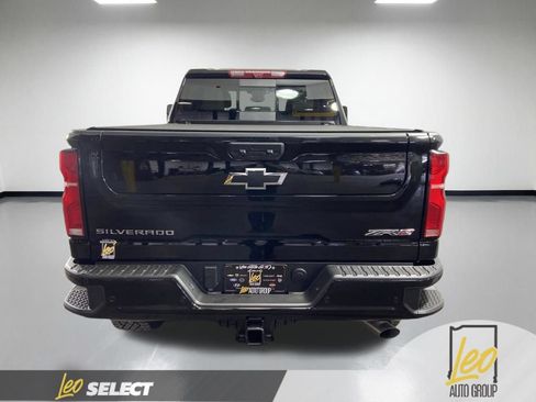 Used 2026 Chevrolet Silverado 2500 ZR2 AWD/4WD image 5