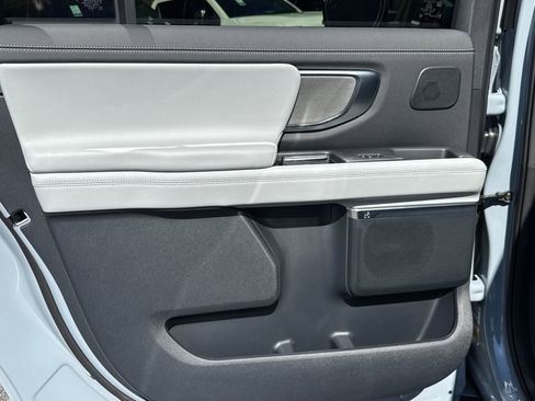 New 2026 Ford Expedition Max Platinum w/ Driver's Package image 26