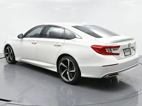 Used 2018 Honda Accord Sport image 5