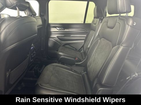 Used 2023 Jeep Grand Cherokee L Laredo AWD/4WD image 24