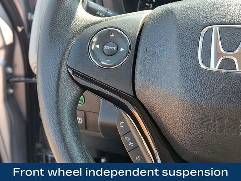 Used 2019 Honda HR-V LX image 7