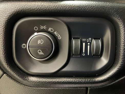 Used 2019 RAM 1500 Big Horn AWD/4WD image 23