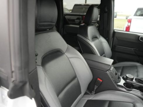 Used 2024 Ford Bronco Big Bend image 19