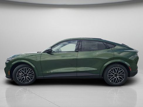New 2026 Ford Mustang Mach-E Premium AWD/4WD image 17