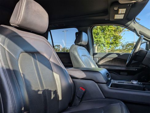 Used 2021 Ford Expedition Max Limited image 40