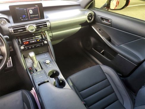 Used 2022 Lexus IS 350 F Sport image 16