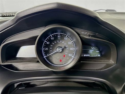 Used 2017 MAZDA MAZDA3 Touring image 17