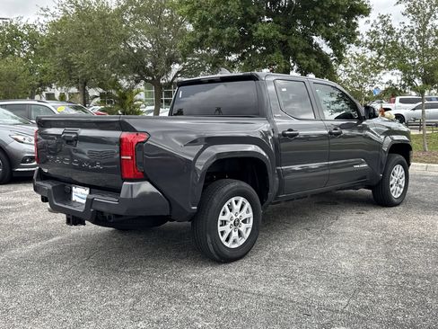 Used 2025 Toyota Tacoma SR5 RWD image 5