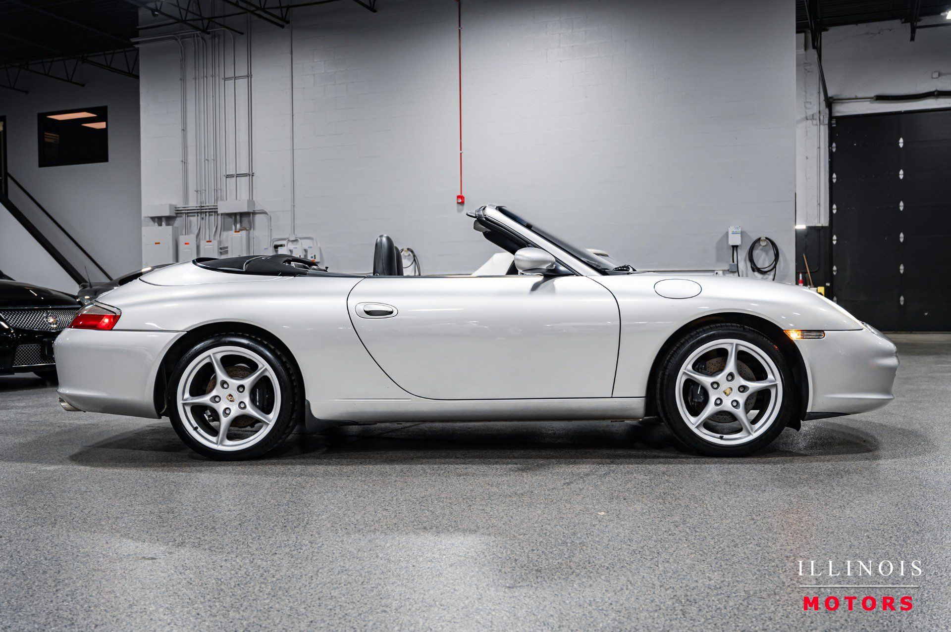 Used 2002 Porsche 911 Carrera RWD image 6