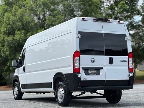Used 2023 RAM ProMaster 2500 FWD image 7