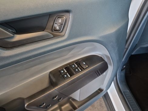 New 2025 Ford Maverick XL image 11