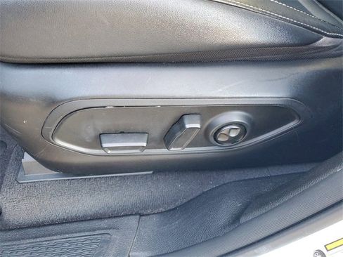 Used 2022 Jeep Grand Cherokee L Limited image 19