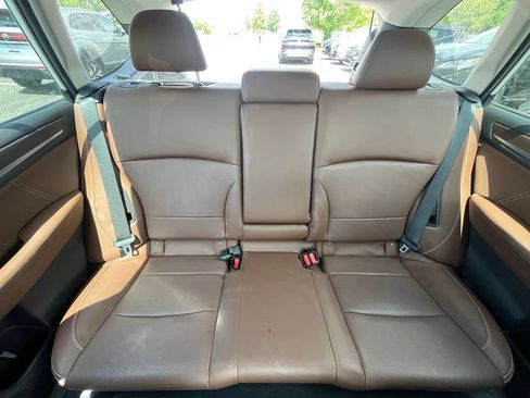 Used 2018 Subaru Outback 2.5i Touring w/ Popular Package #3 AWD/4WD image 27