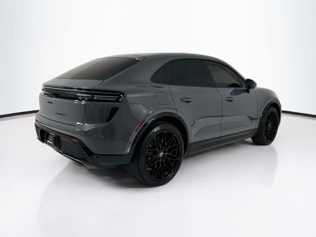Certified 2025 Porsche Macan Turbo Electric AWD/4WD image 7