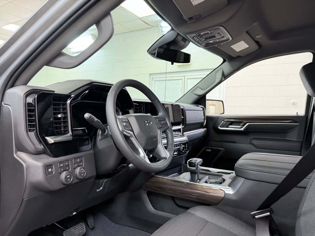 New 2026 Chevrolet Silverado 1500 RST w/ Convenience Package II AWD/4WD image 15