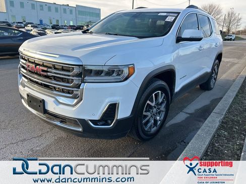 Used 2023 GMC Acadia SLT image 1